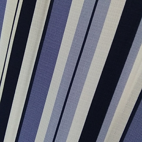 Cotton Bleu blue and white striped V Neck blouse. Size L - Picture 4 of 6